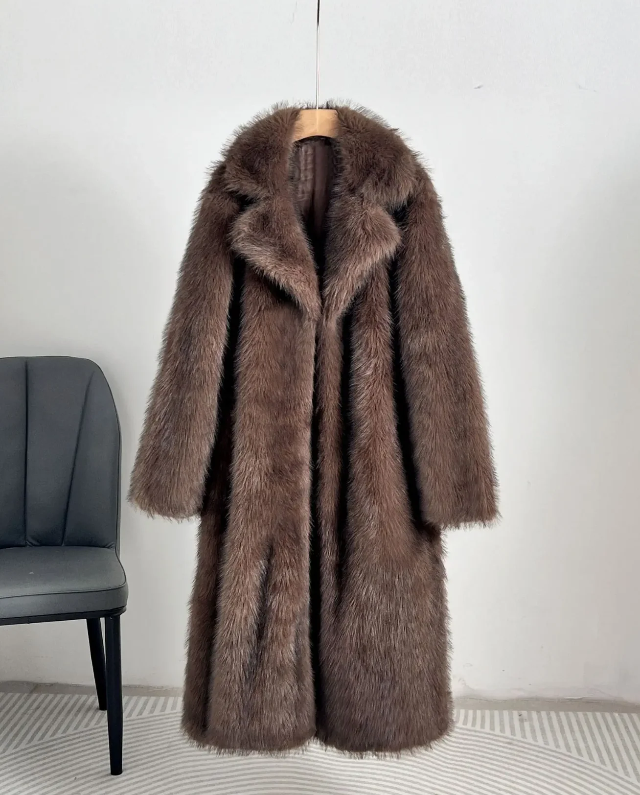 Gleame Faux Fur Coat - Full-length oversized coat with large collar for women